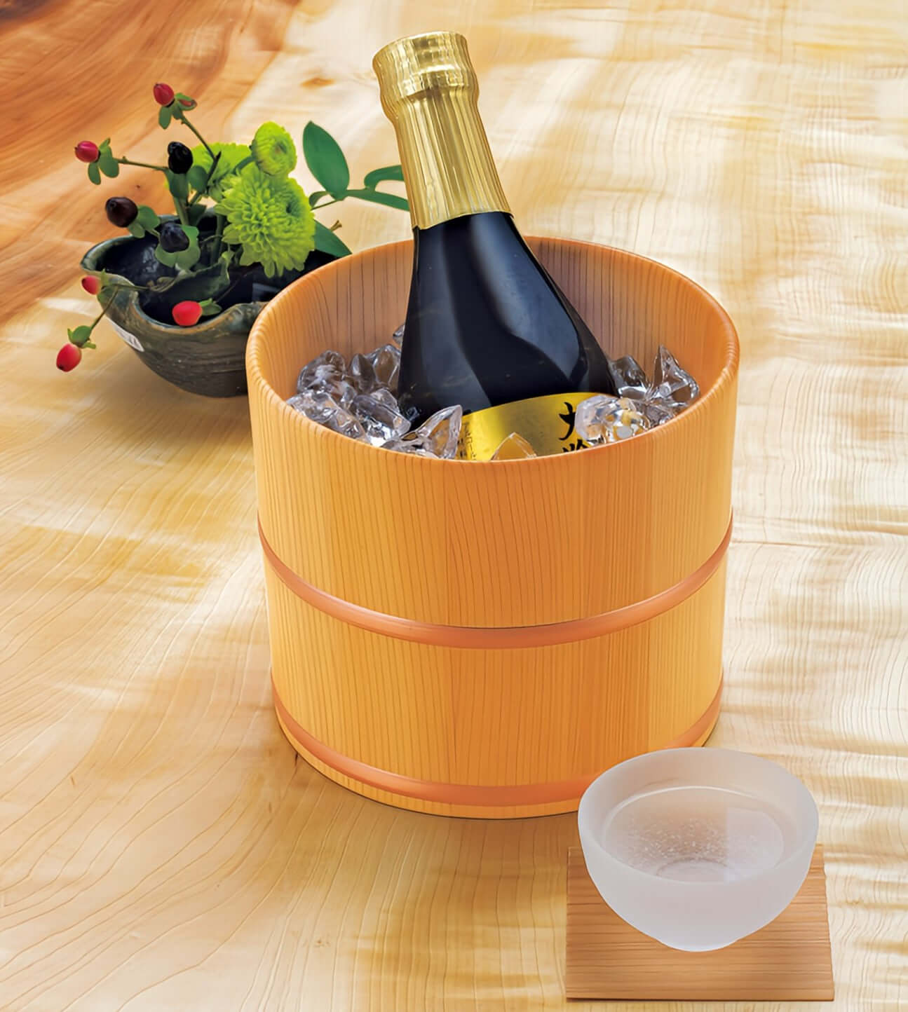 Japanese Kiso Sawara Bucket-shaped Sake Cooler