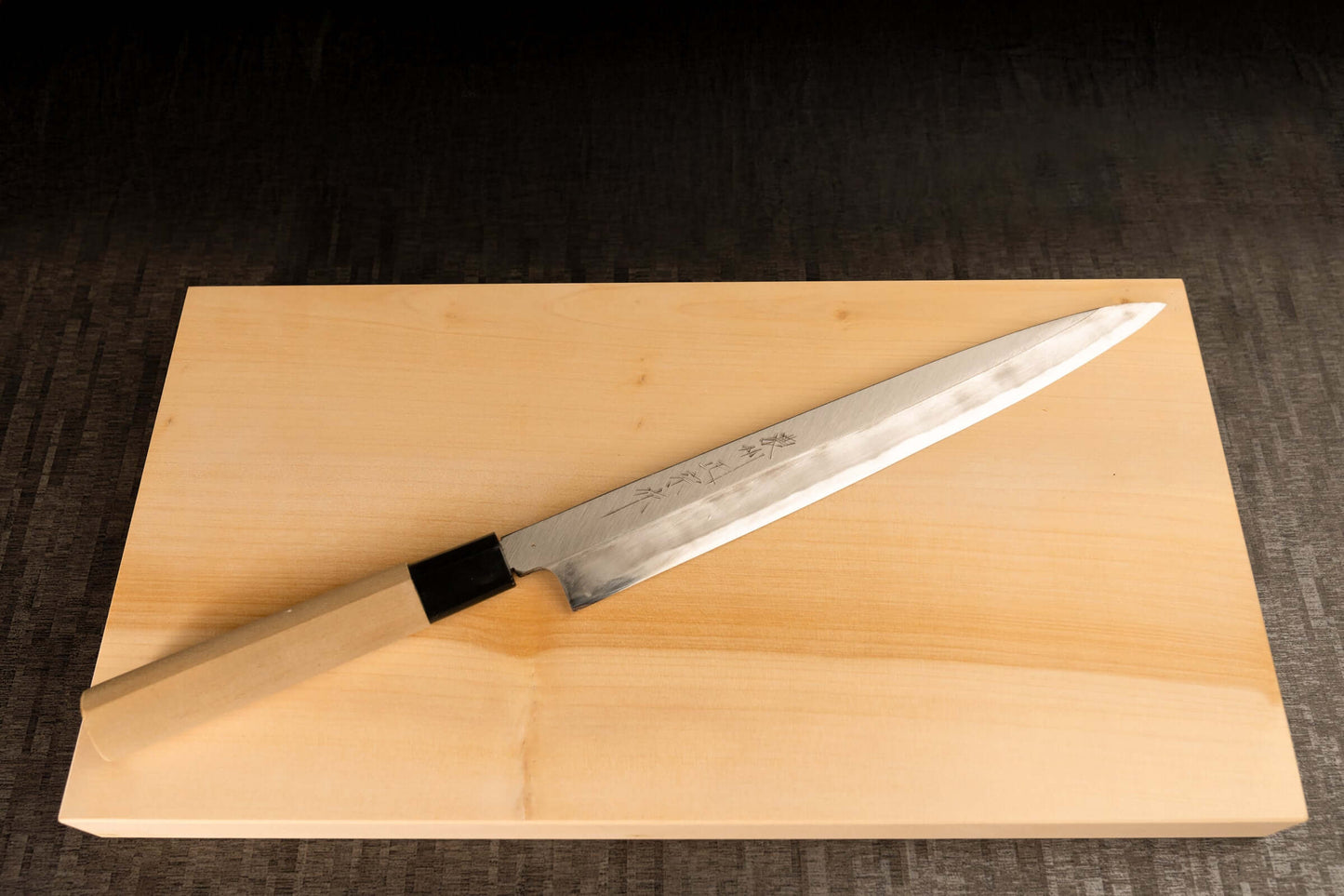 Couteau de chef 210 mm (8,3") – Damas AUS-10 – Fabriqué à Seki, Japon