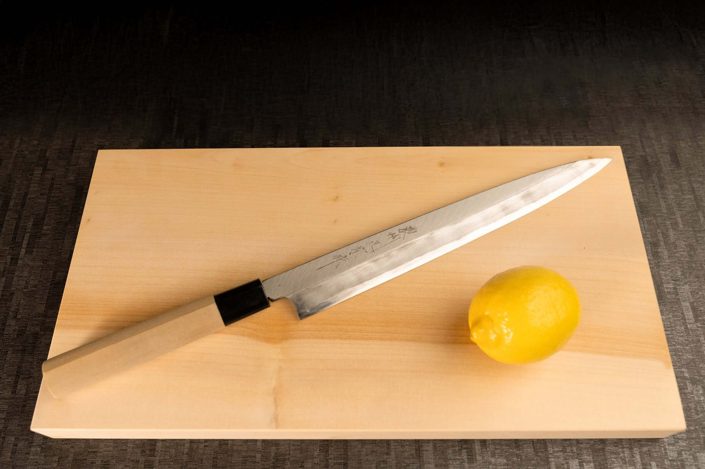 Couteau de chef 210 mm (8,3") – Damas AUS-10 – Fabriqué à Seki, Japon