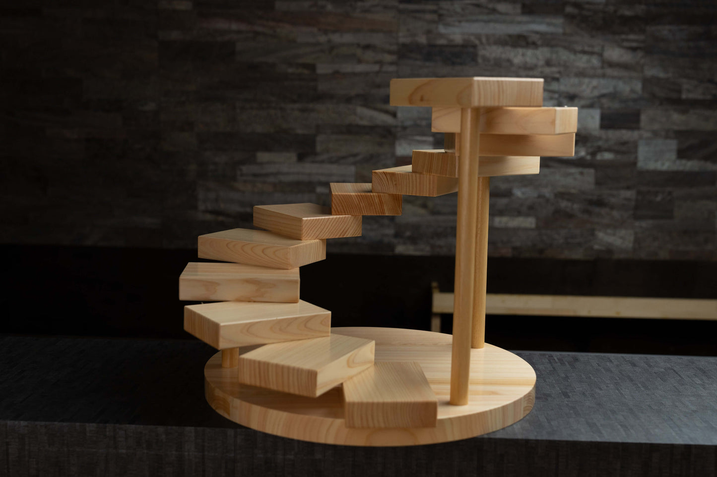 Support décoratif japonais en bois