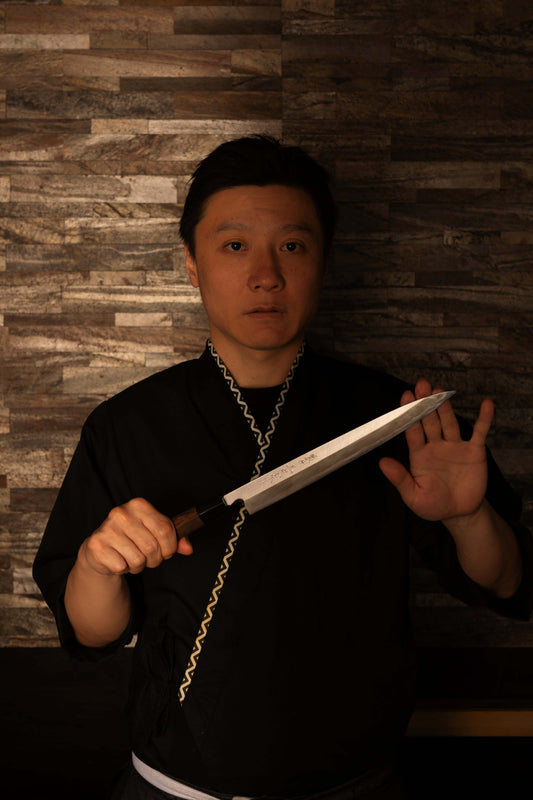 Cuchillo de chef 210 mm (8,3") – Damasco AUS-10 – Fabricado en Seki, Japón